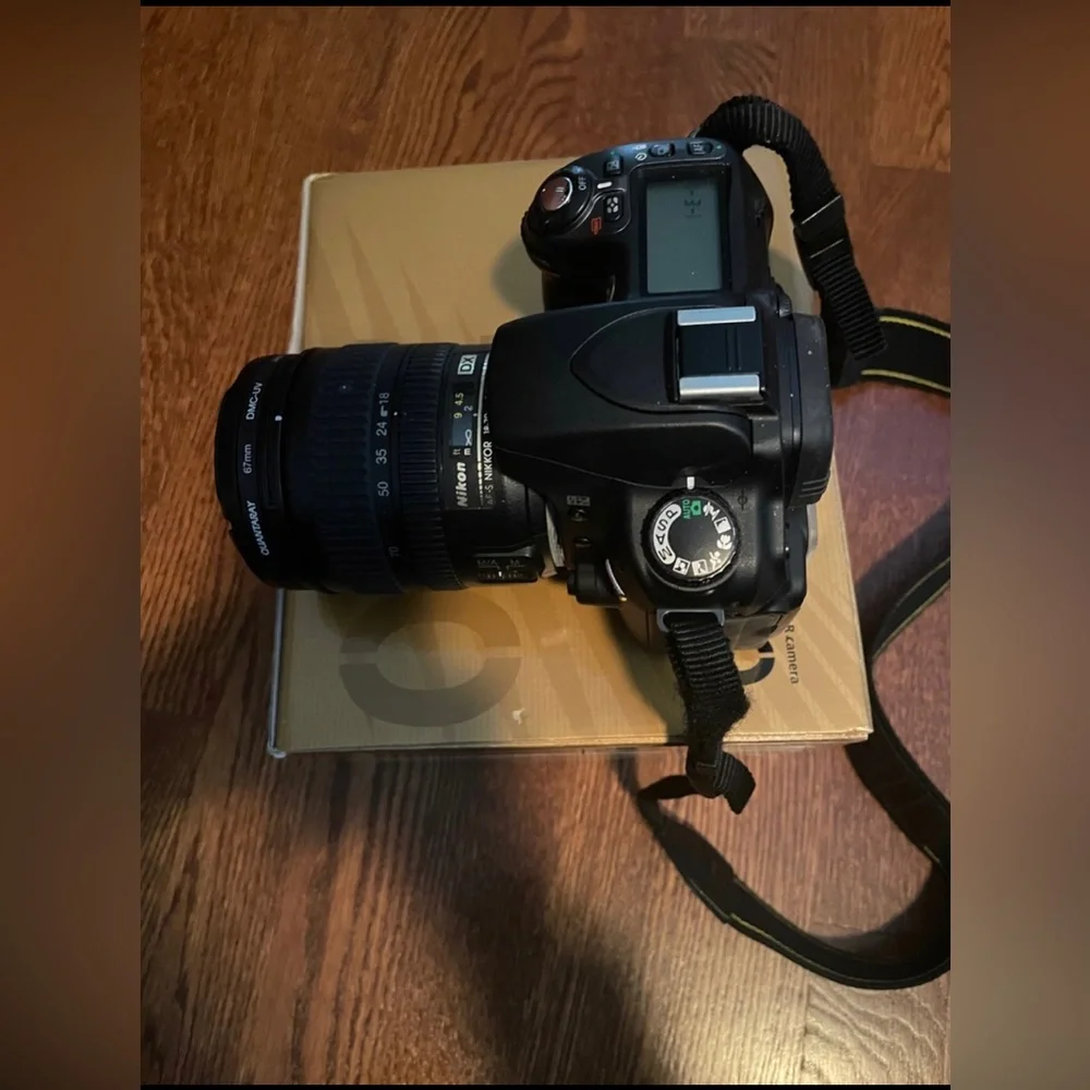 Nikon D80 digital SLR camera package.
